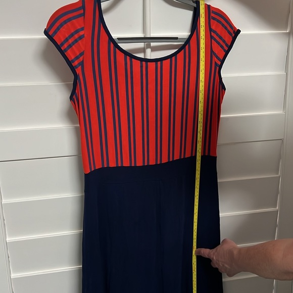 Super cute Red and Blue dress! Size S/M? - Picture 4 of 6